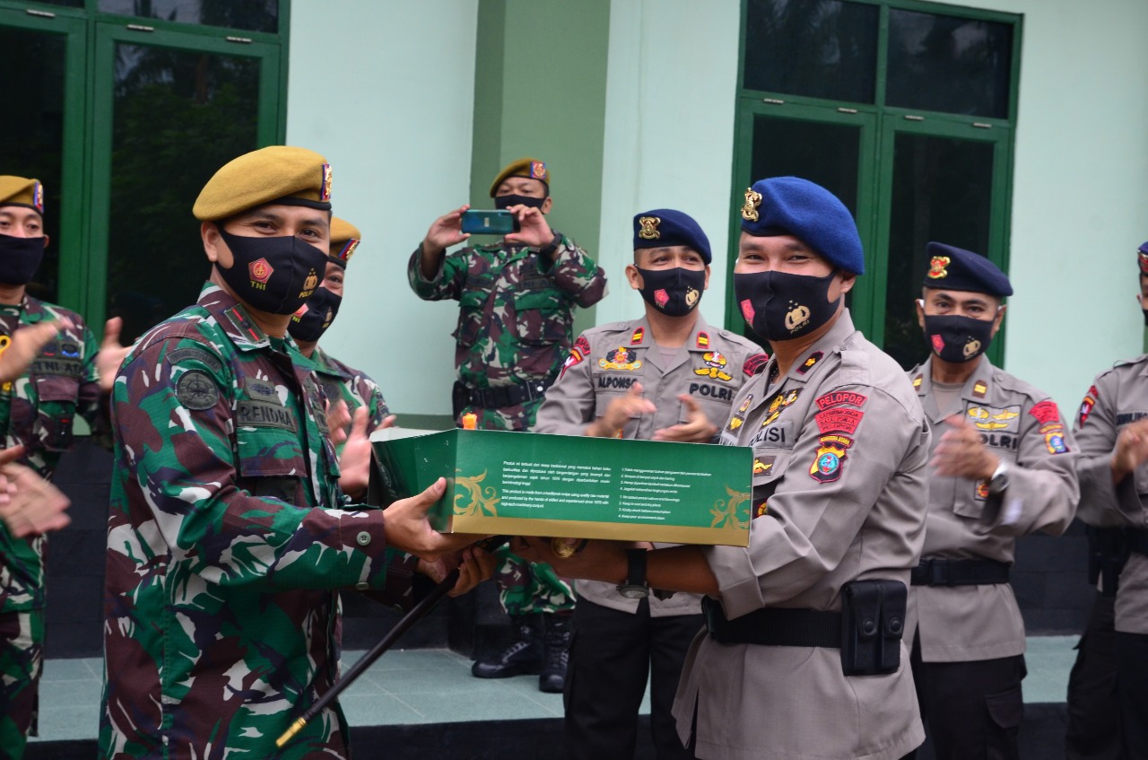 Puluhan Anggota Batalyon A Pelopor Satbrimob Kejutkan Markas Arhanud 11/WBY